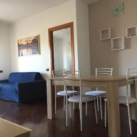Dali House Airport And Fiera Casa vacanze *